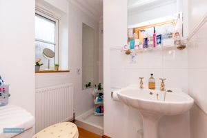 En-Suite- click for photo gallery